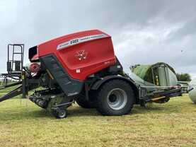 Thirty-three years of Lely Welger balers in the west Thirty-three years of Lely Welger balers in the west