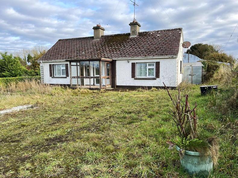 Strong interest in 44ac midlands residential farm with bungalow