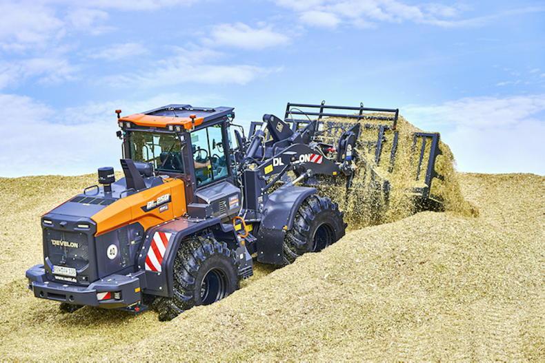 Develon debuts new 190hp 15.8t flagship agri wheel loader
