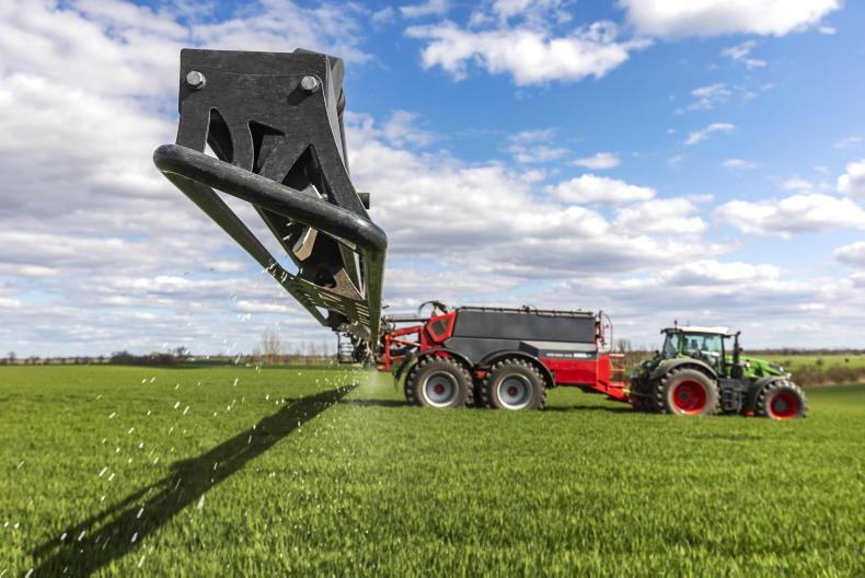 First pneumatic Horsch fertiliser spreader goes into series production