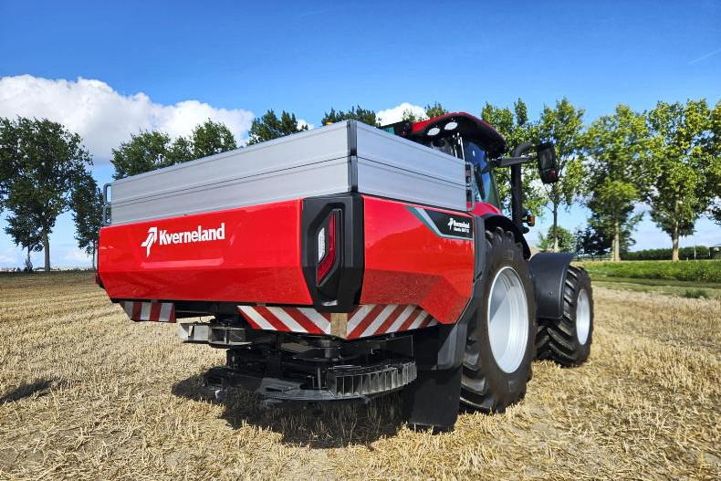 Kverneland takes wraps off its flagship mounted Alentix fertiliser spreader
