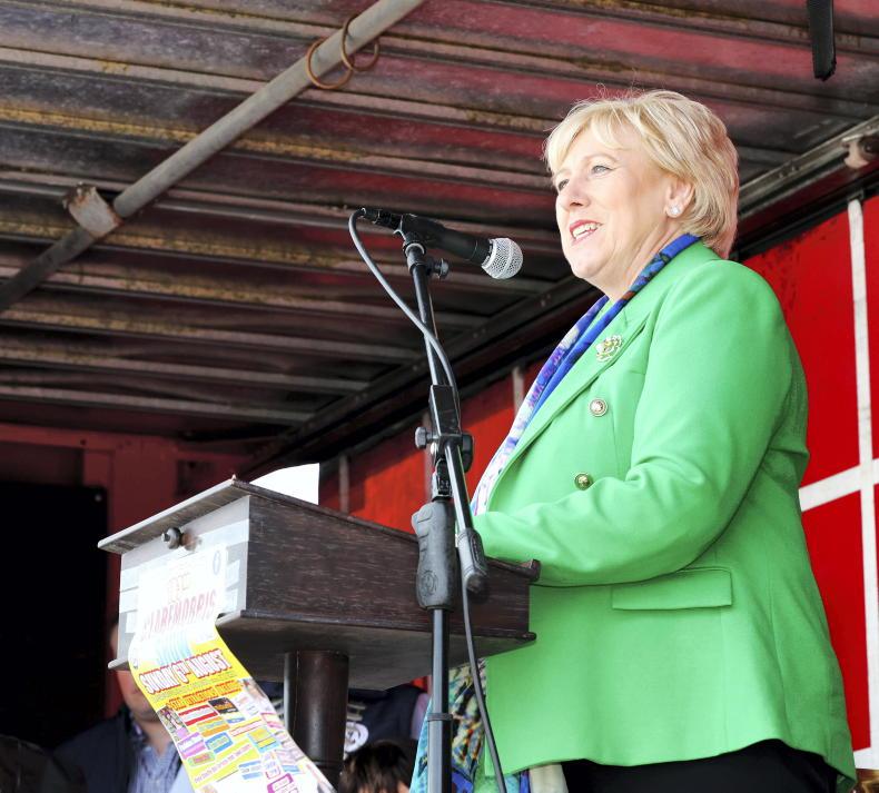 Humphreys to run for president