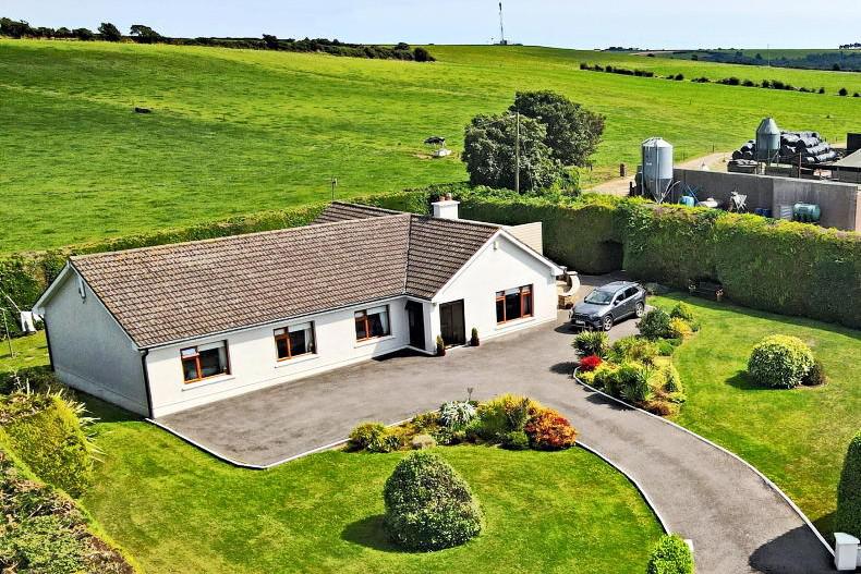 Turnkey dairy farm for 100 cows guided at €2m
