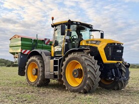 Watch: 6000 series completes JCB Fastrac range