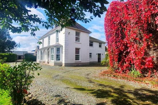 Garryfine Castle with dairy facilities and land for €1.8m