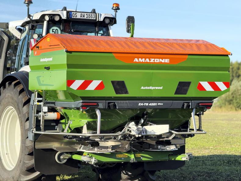 Amazone brings self-adjusting spreader to the market 