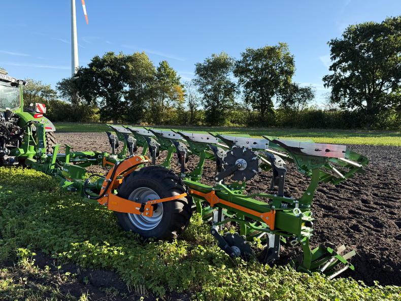 Amazone introduces five-furrow Tyrok 400 model