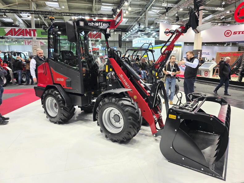 Schäffer launches new compact loader 3650-2
