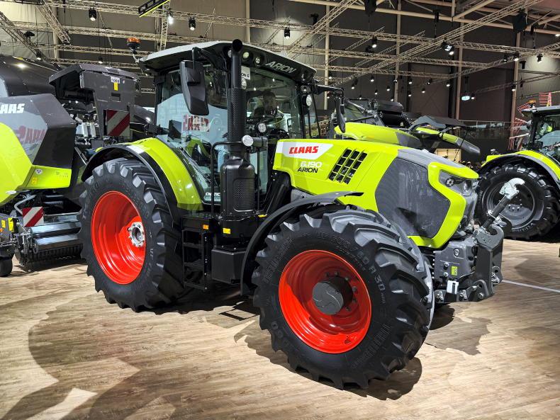 Claas uncovers fresh-faced Arion 6 series