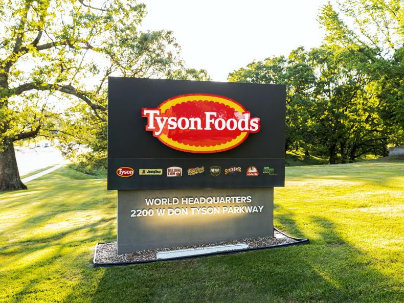 Trump turns on US meat processors 