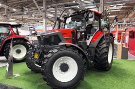 Lindner shows largest Lintrac tractor 