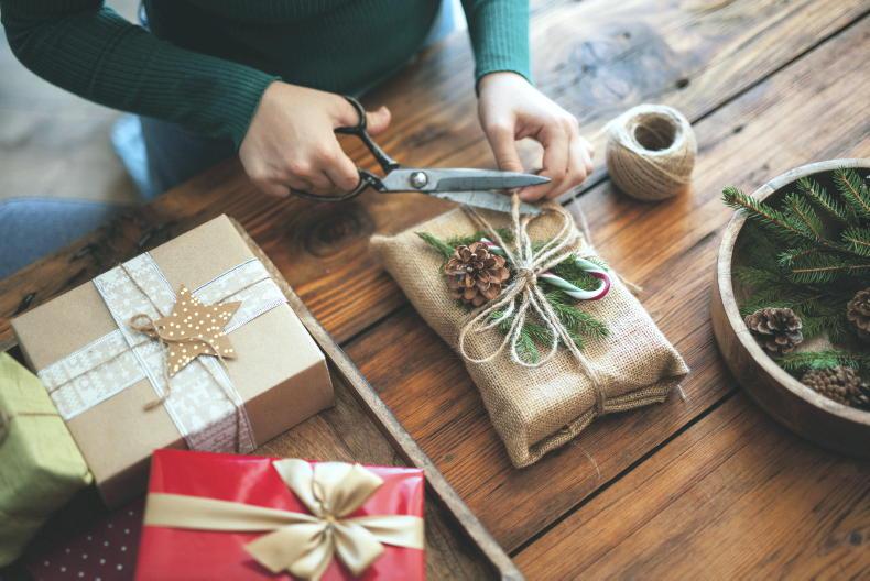 Green gifts: the 12 crafts of Christmas 