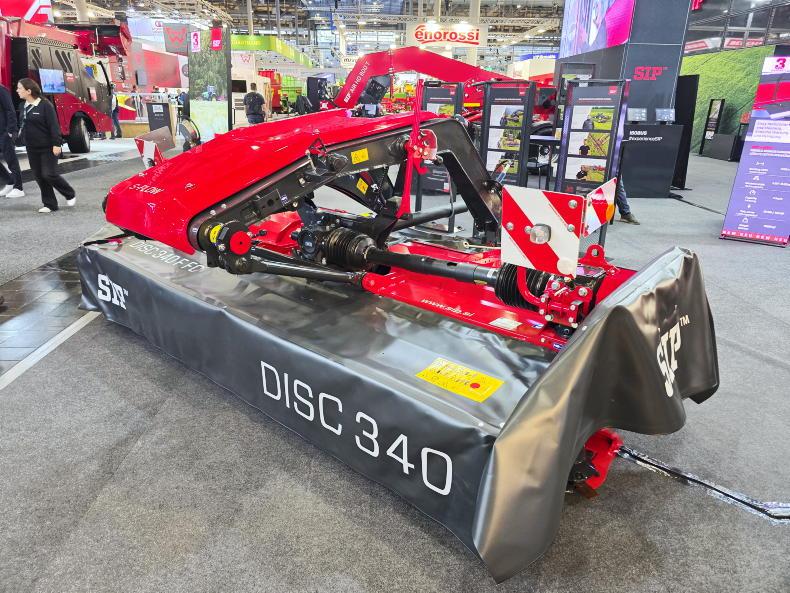 Agritechnica: SIP mower gains new linkage and pneumatic suspension