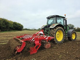 Spanish Ovlac disc harrow tastes Irish soil 