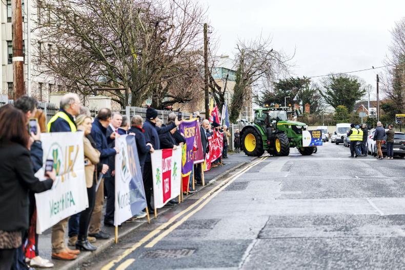 Farmers begin gathering in Brussels for crunch Mercosur showdown