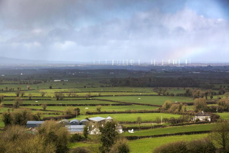 Weekend weather: mild, with showers on the way 