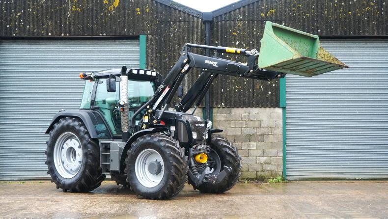 Fendt 820 Vario tops auction at €165,906