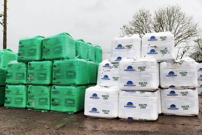 CAN prices surge to hit over £400/tonne