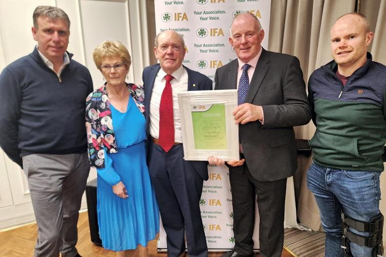 Government must suspend carbon tax immediately amid soaring energy costs