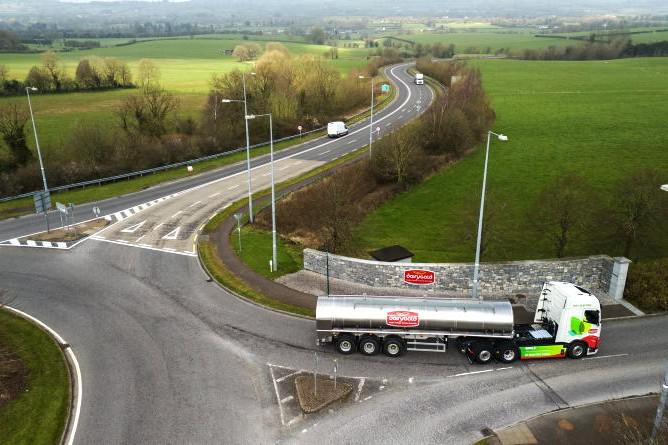 Dairygold keeps base price steady but cuts early calving bonus for February