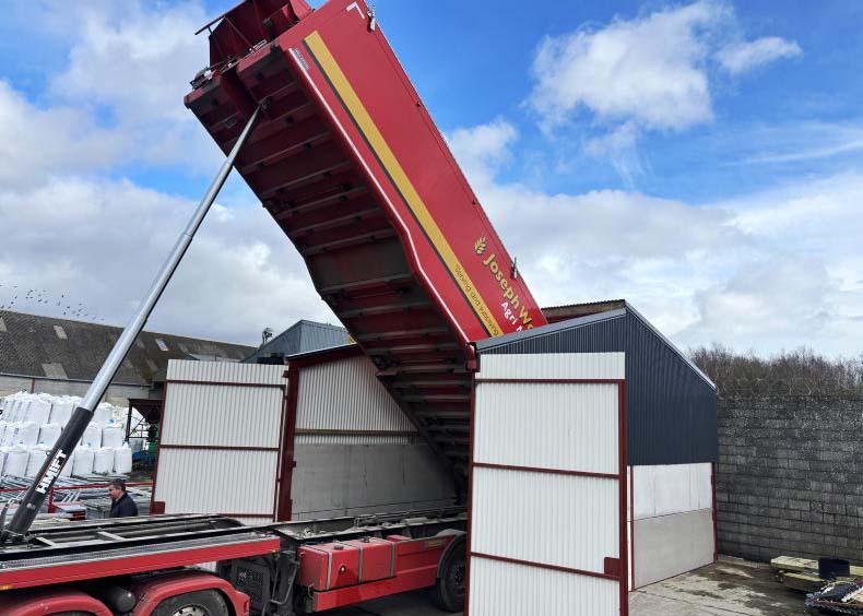 Tilting roof meal store impresses in Dundalk