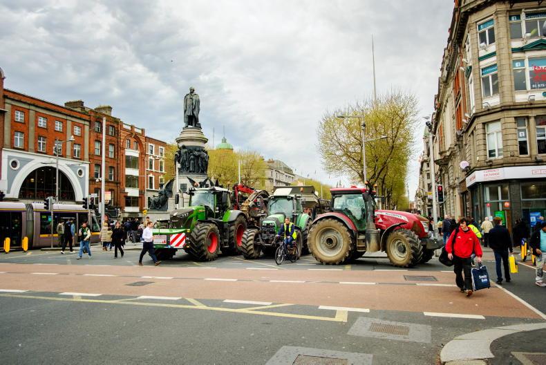 Protest: minister sounds alarm on milk collections and feed imports