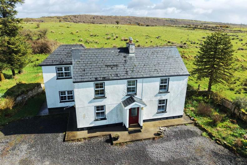 Sligo holding pairs farmhouse with 37ac