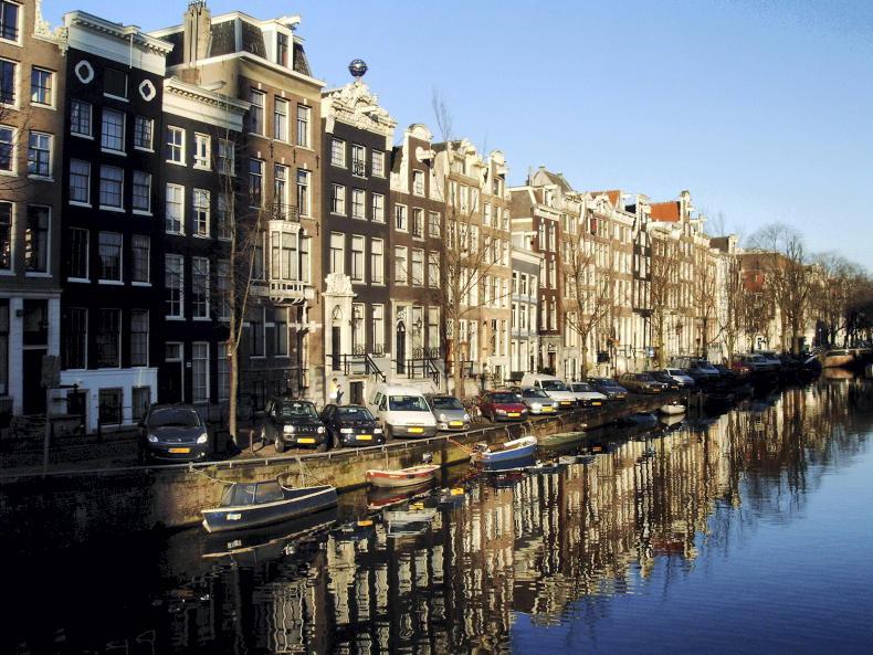 Burger ad ban in Amsterdam      