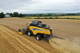 Farmers are harvesting oats with no idea if they can chop straw under SIM