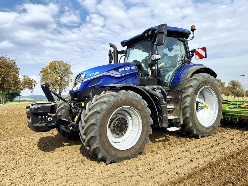 Sales rise at CNH as profits fall 
