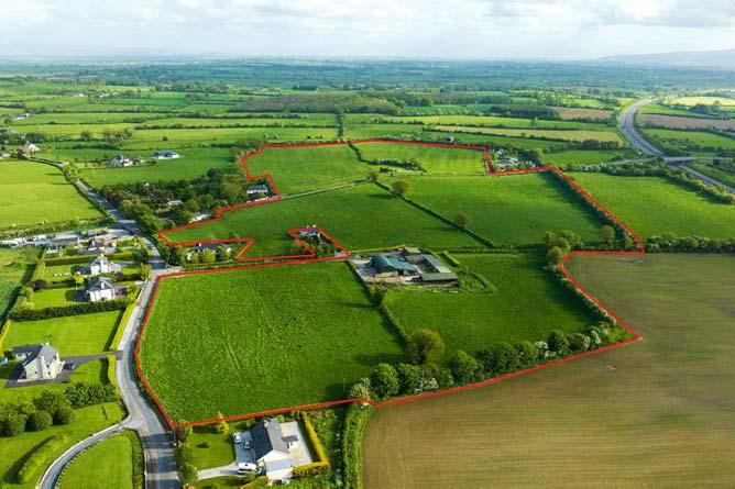 41ac Cashel farm offers livestock, bloodstock and equestrian potential