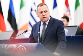 Cowen calls for CAP reform to tackle to fake cows and to Arab royalty