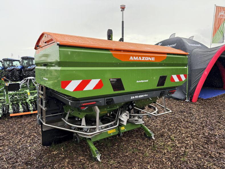Ploughing highlights: Amazone self-adjusting spreader makes Irish debut