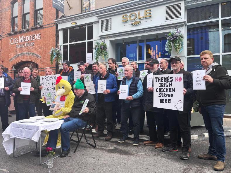 IFA calls out Larry Murrin’s ‘hypocrisy’ with protest outside Dublin restaurant