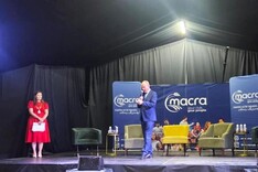 Government needs to 'wake up' - Macra president