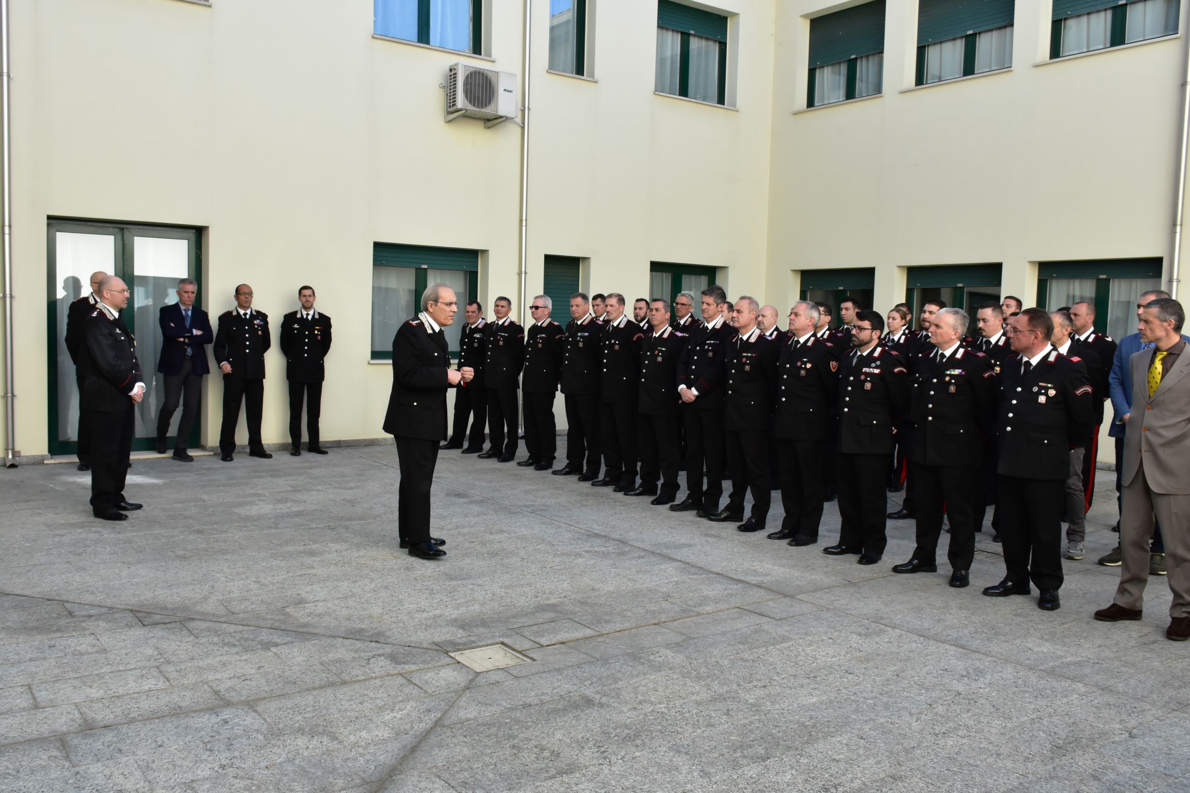 La Visita Del Generale Maruccia Al Comando Di Biella Dei Carabinieri La Visita Del Generale Maruccia Al Comando Di Biella Dei Carabinieri