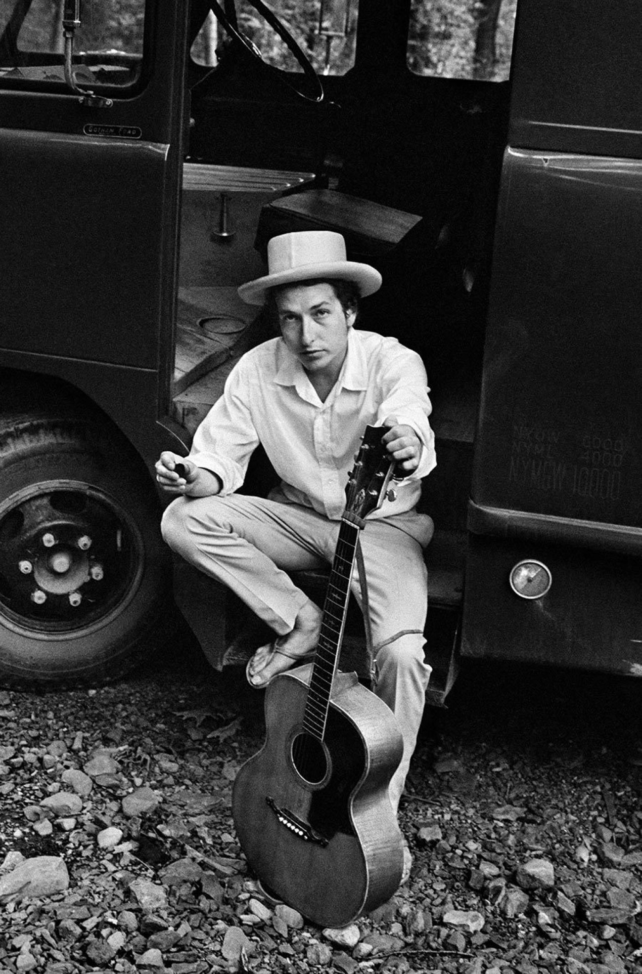 Bob Dylan at his Byrdcliffe home. Woodstock, NY, 1969 Magnum Photos Store