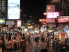 Klik om te vergroten Super touristische Koh San Road in Bangkok