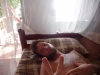 Klik om te vergroten Gerben wordt wakker in ons hutje op Koh Pha-ngan