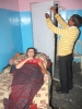 De ziekte van Celien was erger dan gedacht. In Bodhgaya moet ze naar het hospitaal voor meerdere infusen.