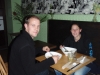 met stokjes eten (Rice Bar)