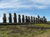 15 Moai op een rij.