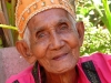 Klik om te vergroten Oude man (Sumbawa).