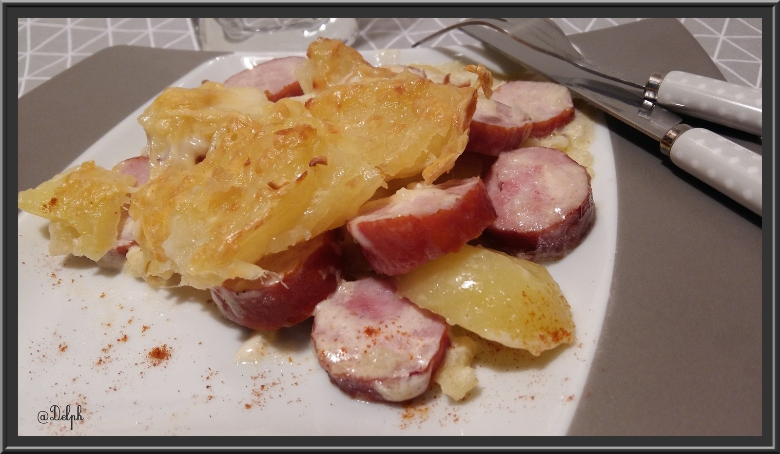 Gratin De Pommes De Terre à La Saucisse Fumée