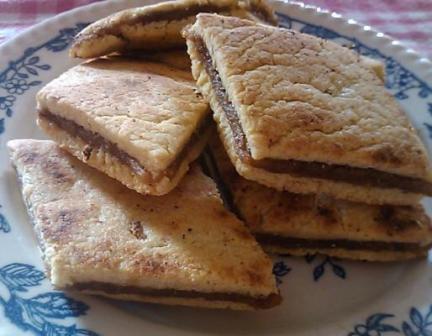 Bradj Gateaux A La Semoule Et Aux Dattes Recette Par Appetio