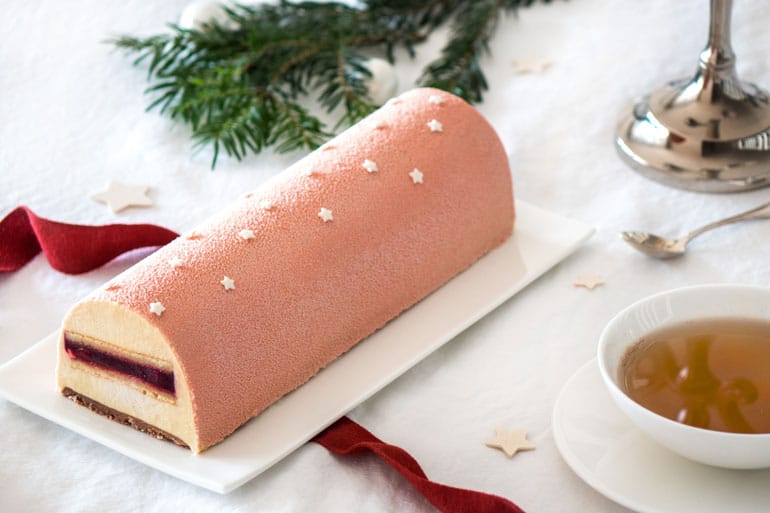 Buche Sakura Cerises Et Fleurs De Cerisier Recette Par Empreinte Sucree