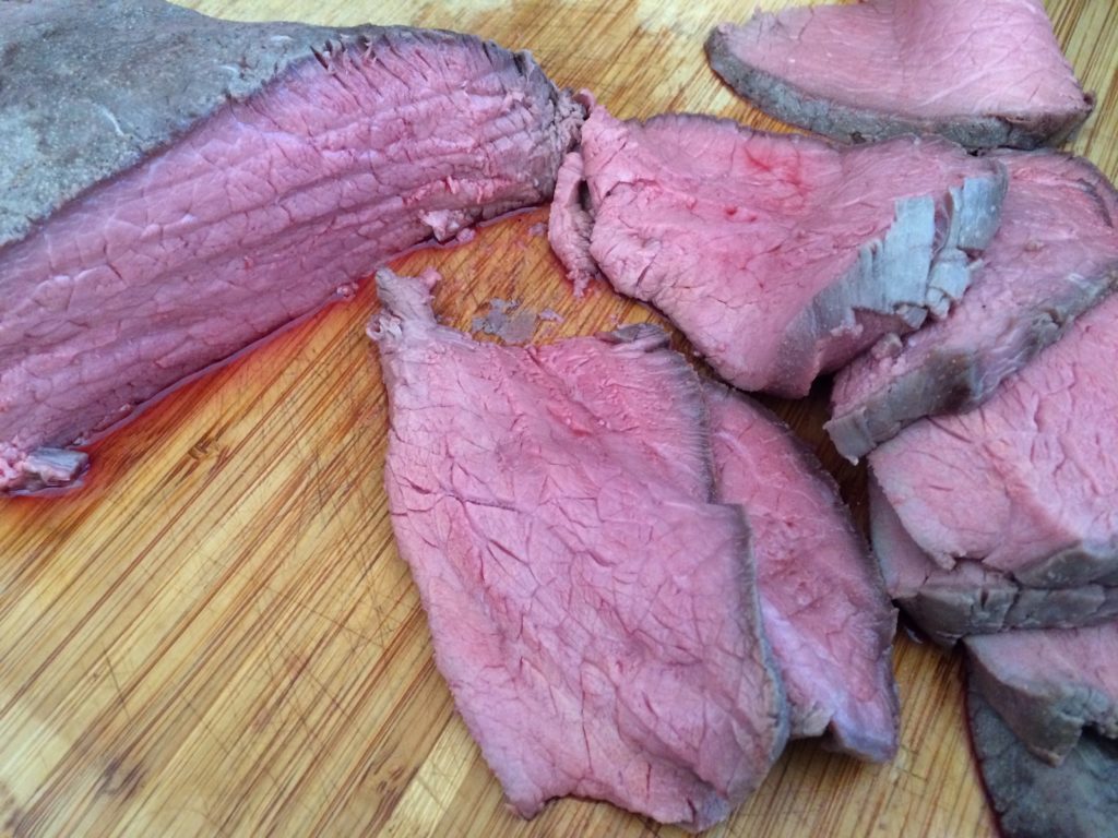 Le Rosbif Cuisson Basse Temperature Recette Par Nathychef