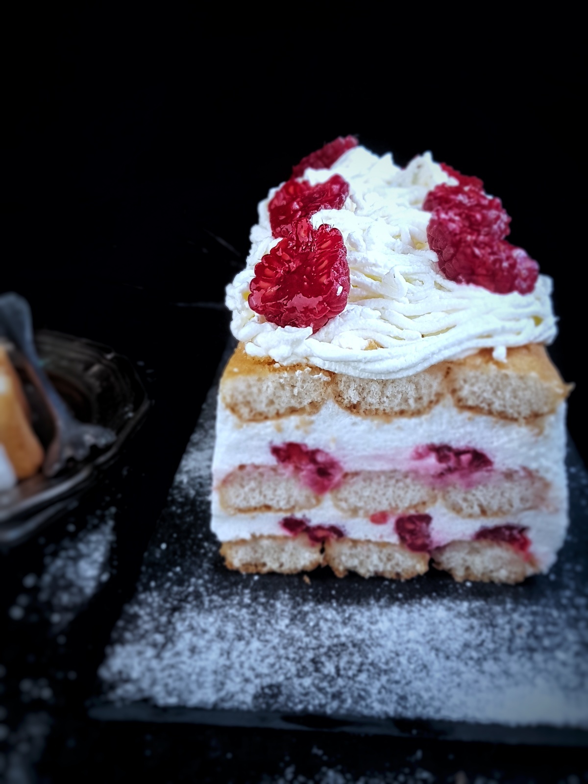 Buche Legere Au Yaourt Et Aux Fruits Bûche légère à la mousse de yaourt et framboises - Recette par  CulinaireAmoula
