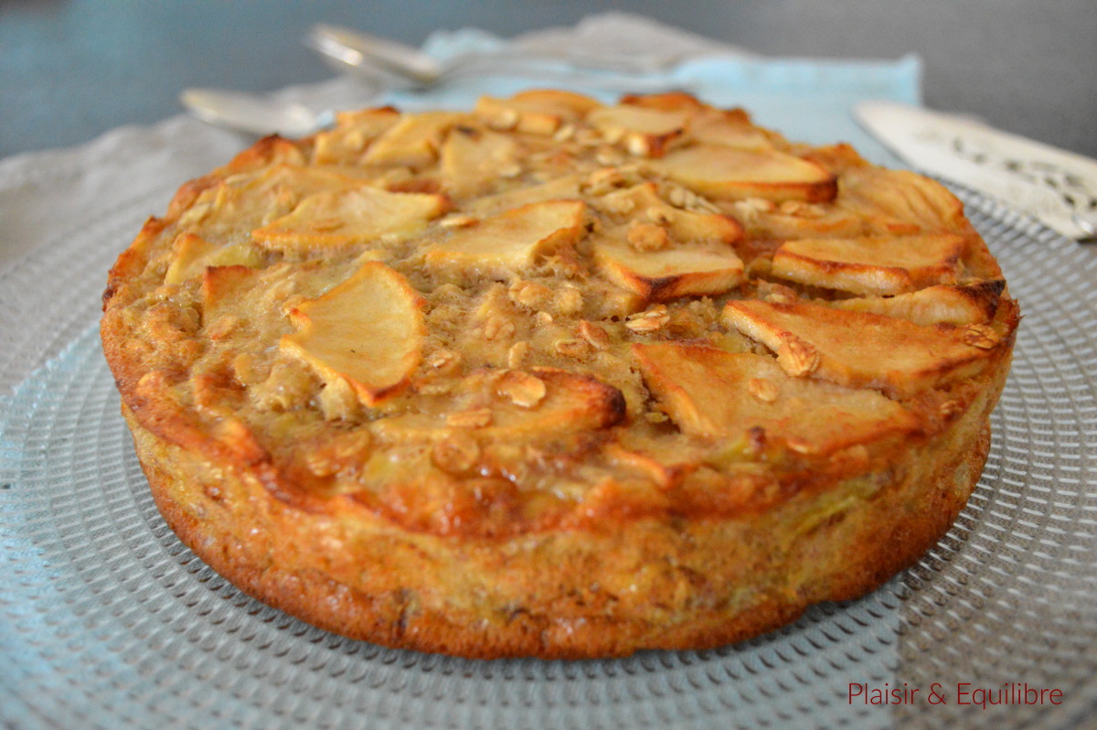 Gateau Leger Aux Pommes Et Aux Flocons D Avoine Recette Par Plaisir Et Equilibre