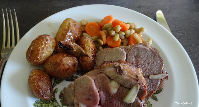 Gigot d'agneau raccourci rôti au four-image